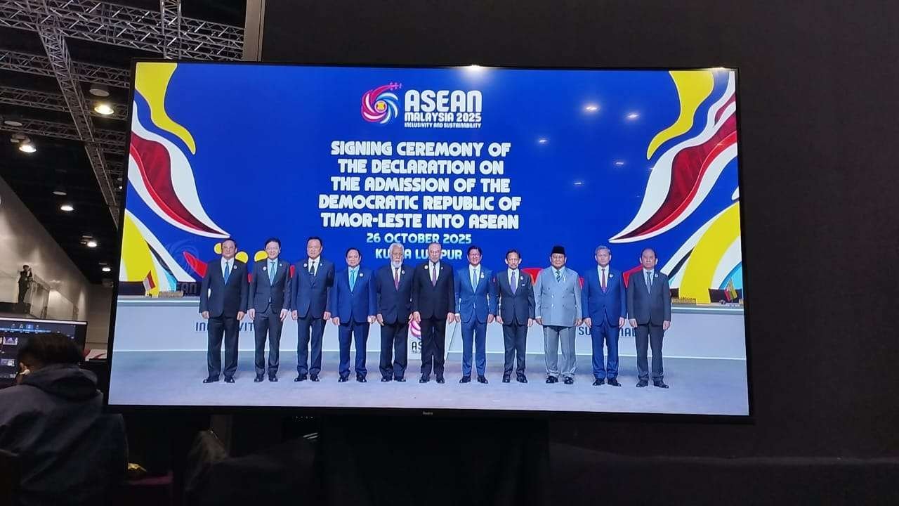 Momen Diplomasi ASEAN: Sambutan Hangat PM Anwar untuk Presiden Prabowo Momen Diplomasi ASEAN: Sambutan Hangat PM Anwar untuk Presiden Prabowo
