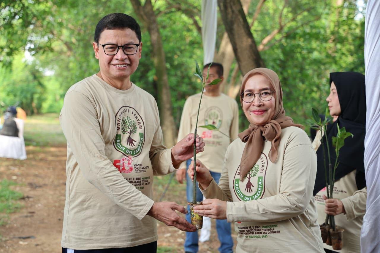 Kadin Jakarta Perkuat Kepedulian Lingkungan dengan Program Penanaman Mangrove