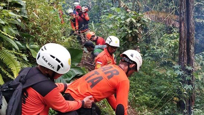 Longsor Banjarnegara: 2 Tewas, 25 Orang Hilang, Warga Diminta Waspada