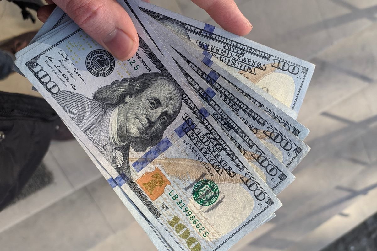 Utang Luar Negeri Indonesia Turun 0,6%, Tersisa USD 424,3 Miliar