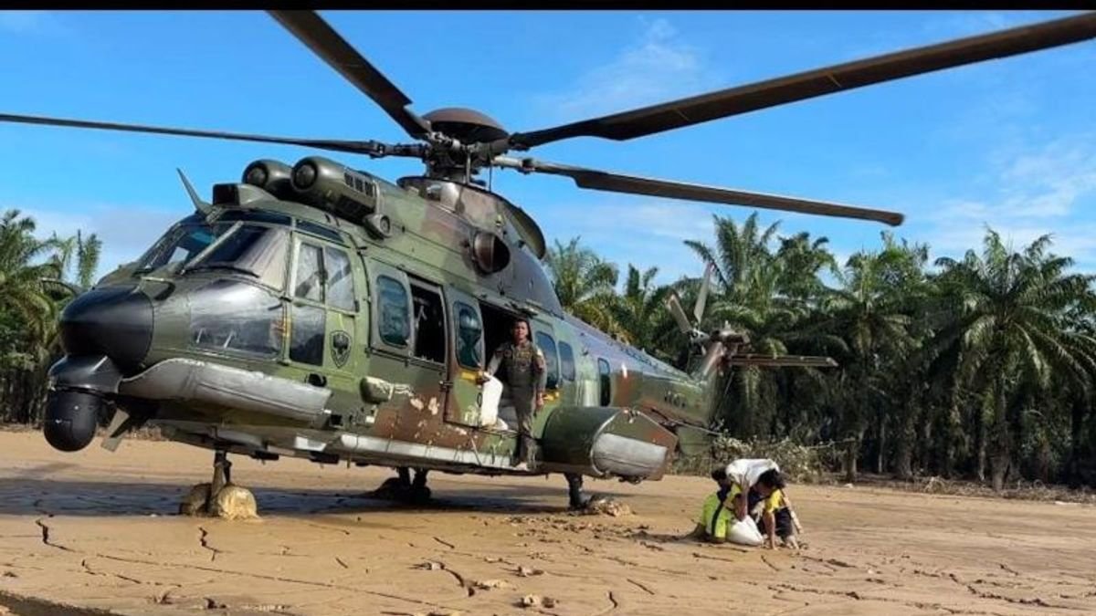 Tembus Wilayah Sulit, Helikopter Dikerahkan Kirim Logistik ke Pelosok Desa