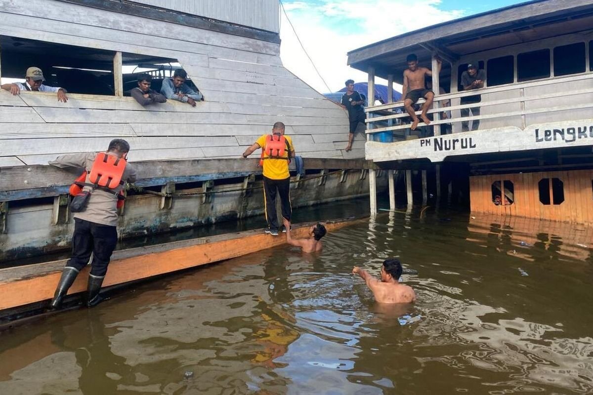 Kapal Penumpang Nyaris Tenggelam di Danau Towuti Sulsel, Penumpang Selamat