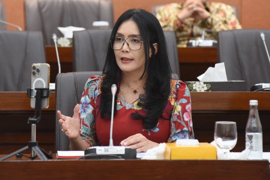 Rieke Angkat Isu Sengketa Lahan Sekolah Bersejarah di Bandung