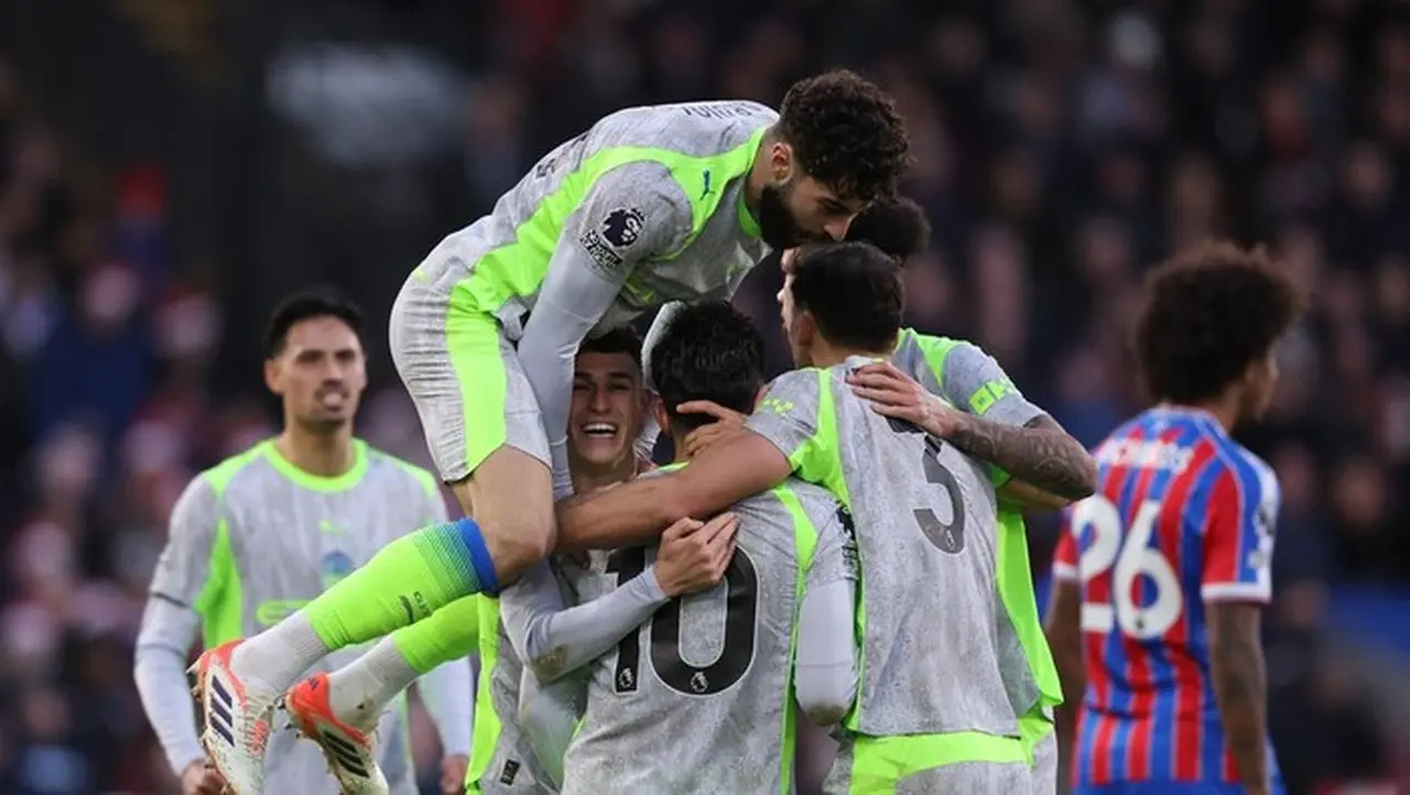 Manchester City Hajar Crystal Palace 3-0, Kejar Puncak Klasemen Premier League