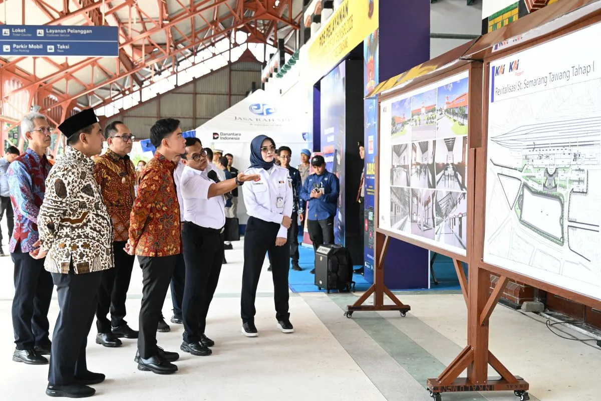 Wapres Gibran Tinjau Stasiun Tawang Semarang di Tengah Arus Mudik Natal 20,3 Juta Orang