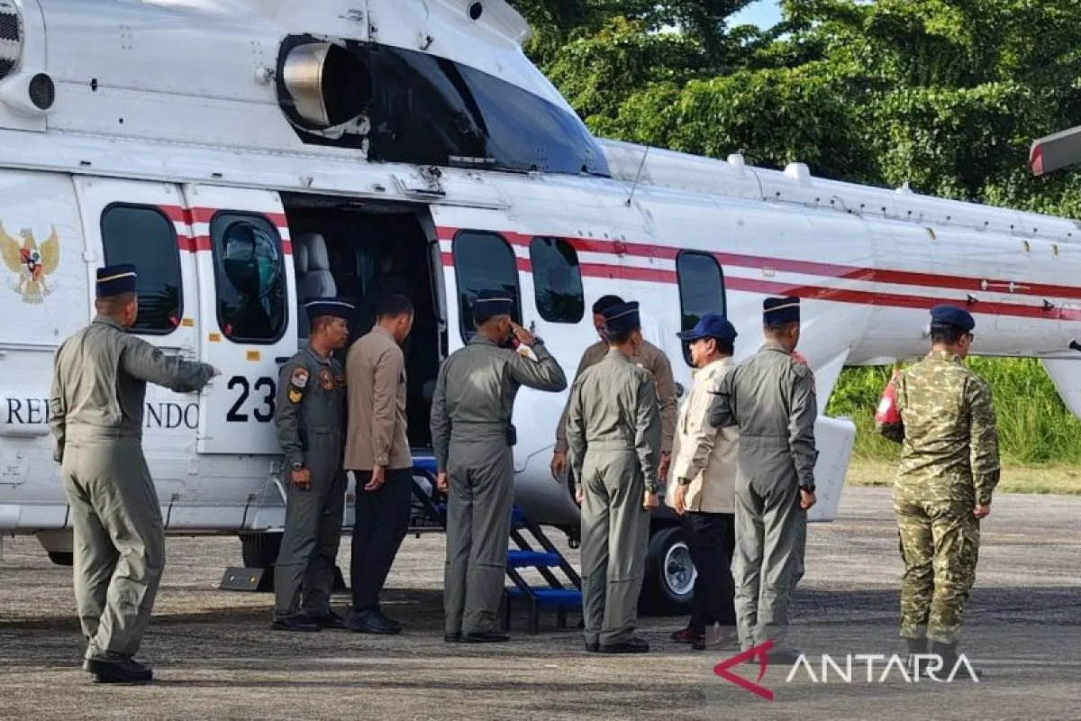 Prabowo Langsung Tinjau Tiga Lokasi Terdampak Bencana di Sumatera Barat