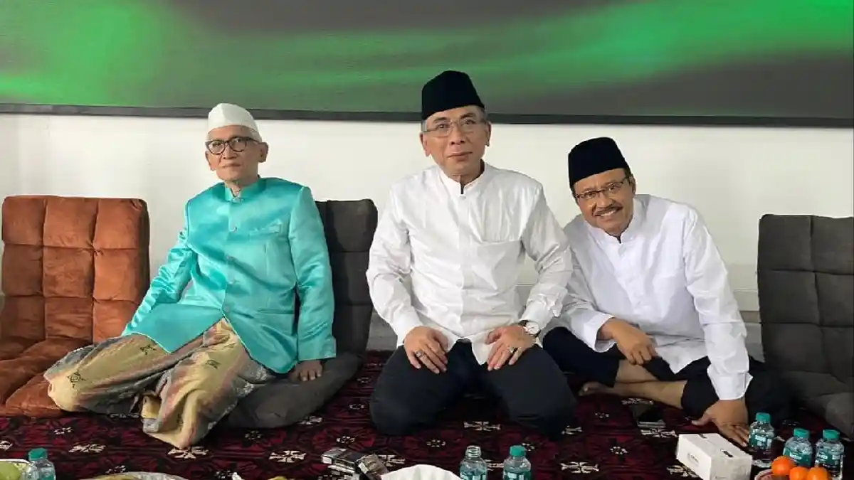 Pasca-Islah, Rais Aam dan Ketum PBNU Bertemu di Surabaya Perteguh Kebersamaan