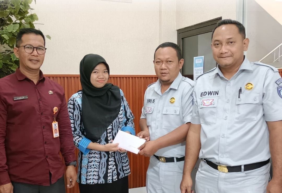 Upaya Peningkatan Kepatuhan Pajak, Tim Samsat Ngawi Koordinasikan Internalisasi Pembayaran PKB dan SWDKLLJ di Instansi