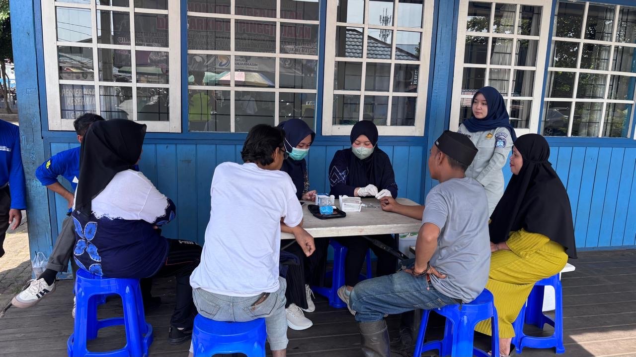 Jasa Raharja Hadir di Dermaga Banjar Raya, Warga Nikmati Pelayanan Kesehatan Gratis
