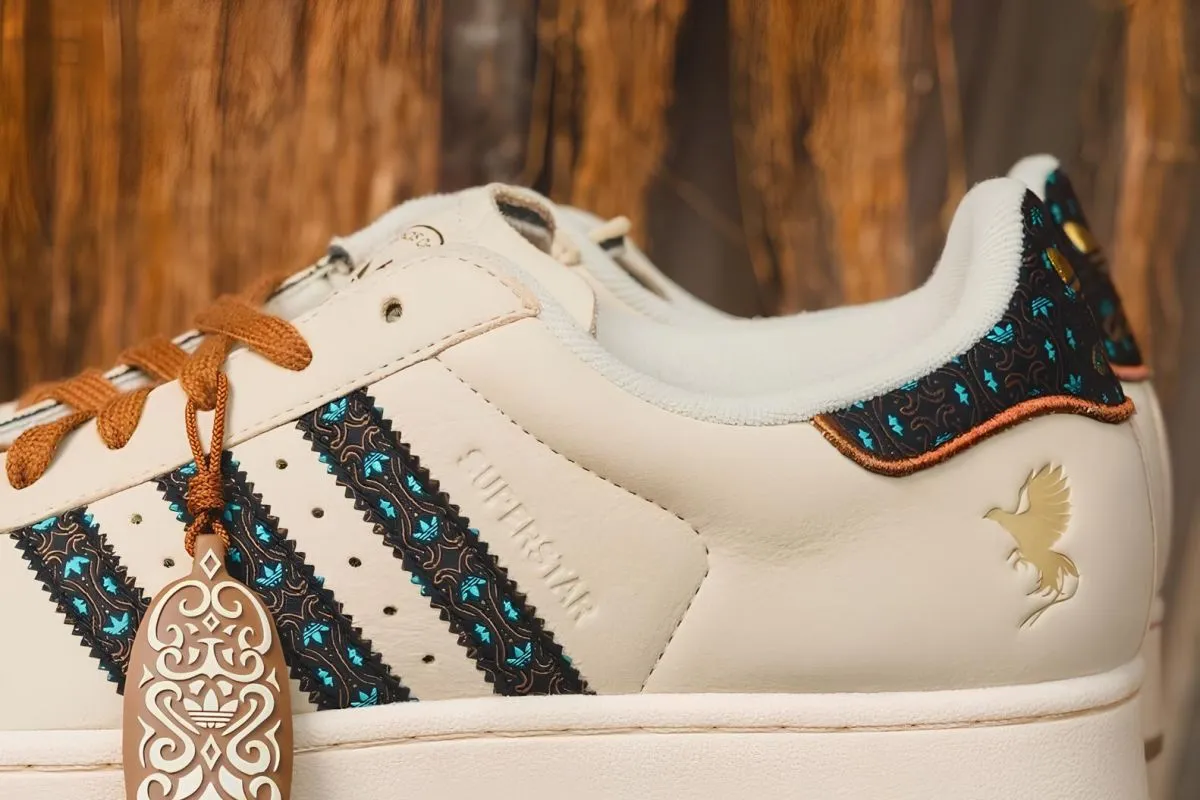 Pesona Burung Cendrawasih di Sepatu Adidas Island Series Papua