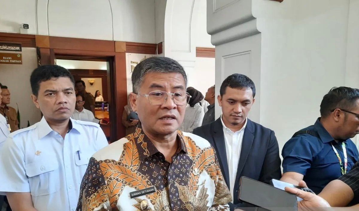 Wagub Erwan Setiawan Sikapi Selisih Survei dengan KDM, Tekankan Pentingnya Kesadaran Posisi