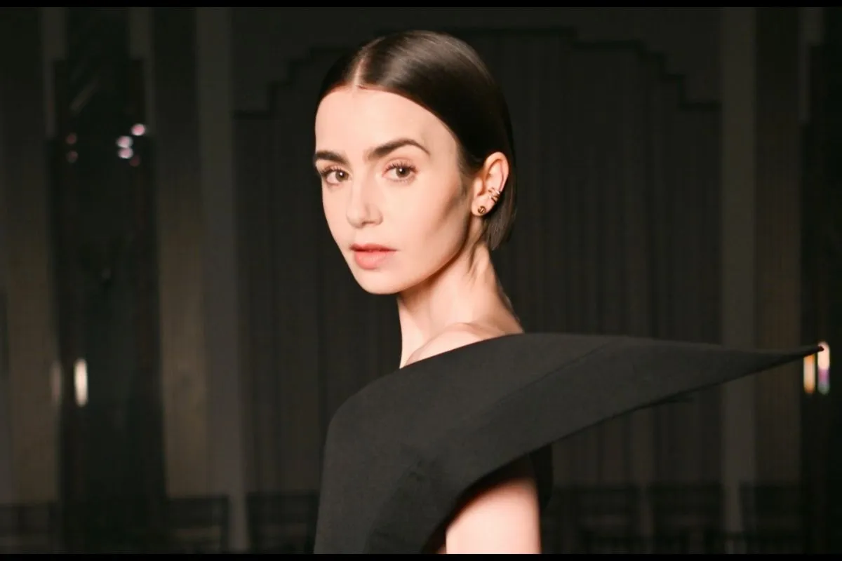 Lily Collins Akhirnya Perankan Audrey Hepburn di Breakfast at Tiffany’s