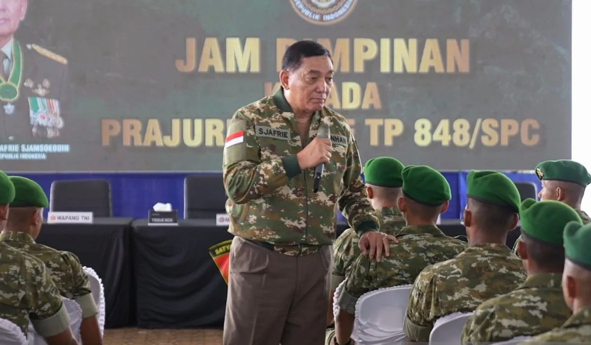 Menhan Minta Prajurit Yon TP Selalu Lindungi dan Layani Masyarakat