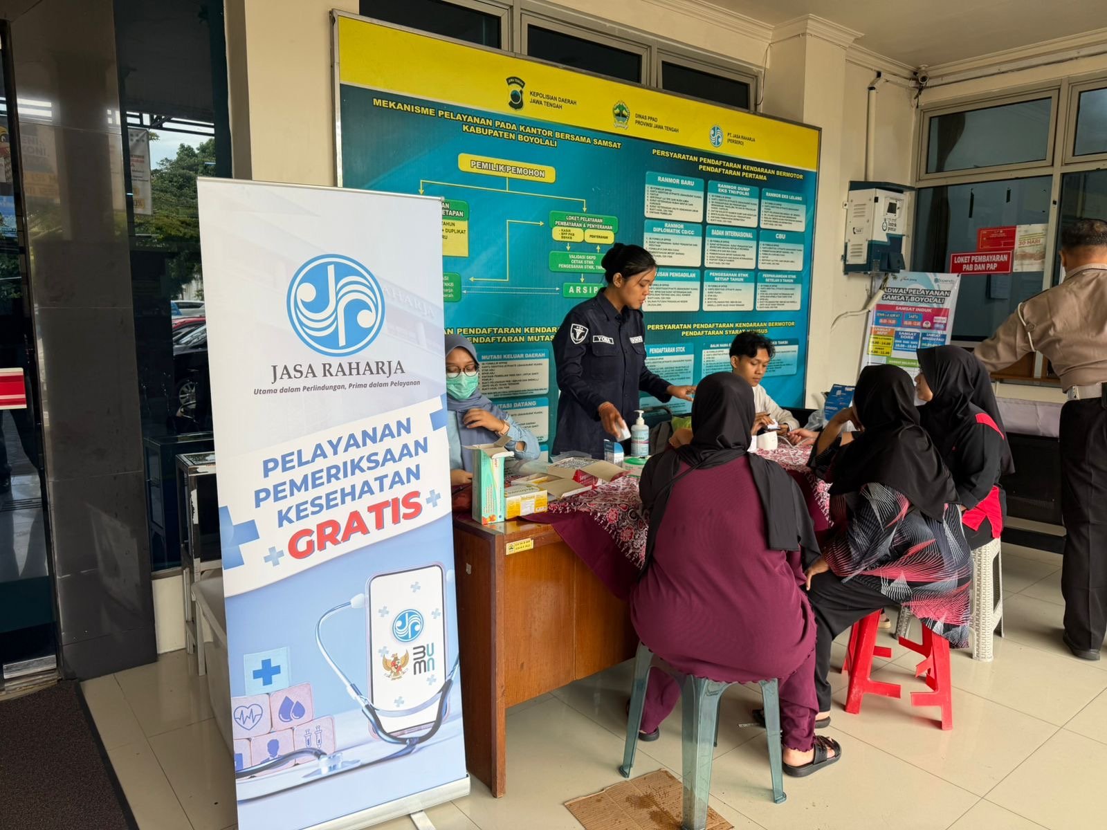 Jasa Raharja Boyolali Laksanakan Program Mobil Unit Keselamatan Lalu Lintas (MUKL) bagi Wajib Pajak di Kantor Samsat Boyolali