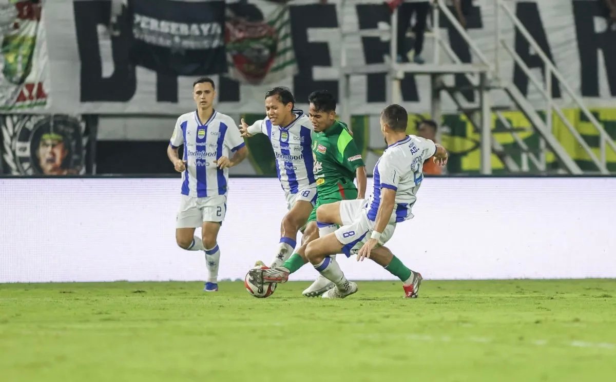 Pelatih Persebaya Puji Mental Baja Pemain Usai Imbangi Persib 2-2