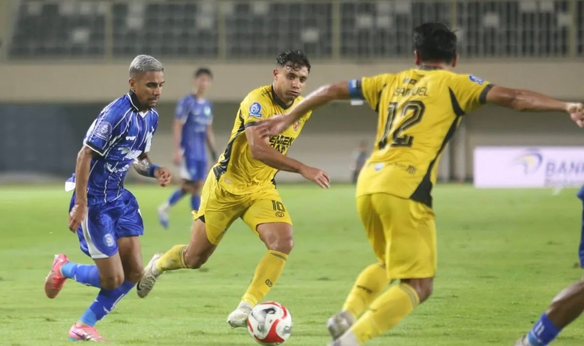 Tampil Perkasa, Semen Padang Bungkam PSBS Biak Dua Gol Tanpa Balas