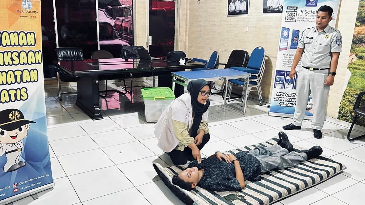 Tingkatkan Kesiapan Angkutan Lebaran, Jasa Raharja Gelar Layanan Kesehatan dan Pelatihan Darurat bagi Kru Bus Damri