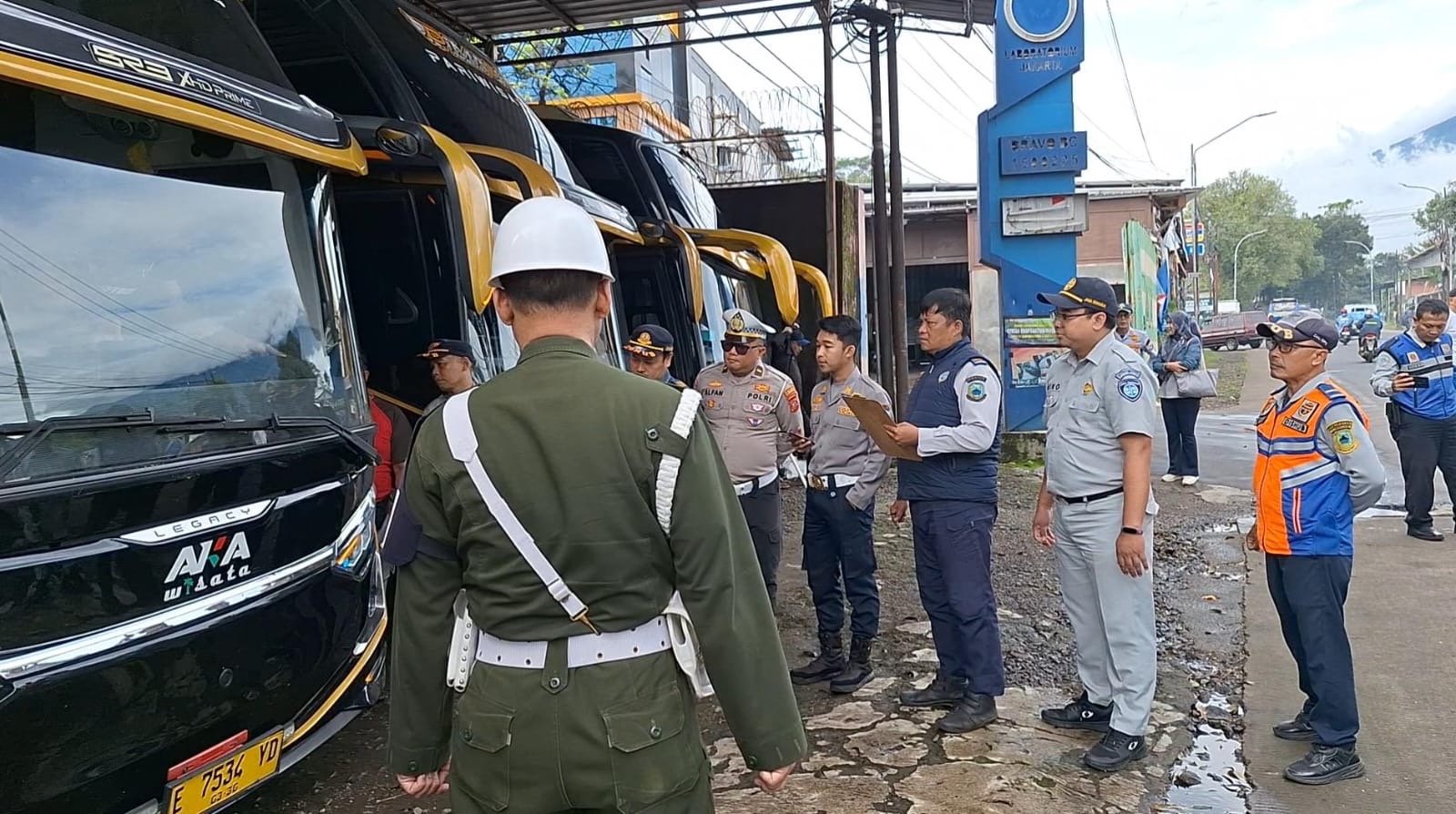 Upaya Peningkatan Keselamatan Lalu Lintas, Jasa Raharja Cabang Cirebon Gelar Ramp Check di PT Aka Panorama Wisata dan PT Bukit Jaya Mandiri Kab Kuningan