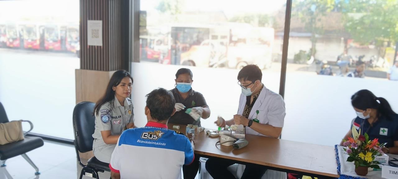 Jasa Raharja Bali Gelar Pemeriksaan Kesehatan Gratis di Terminal Ubung