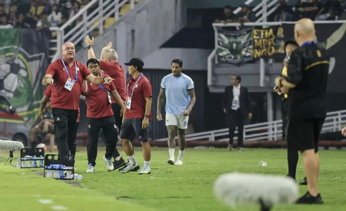 Bojan Hodak Ungkap Kondisi Skuad Persib Jelang Duel Sengit Kontra Bali United