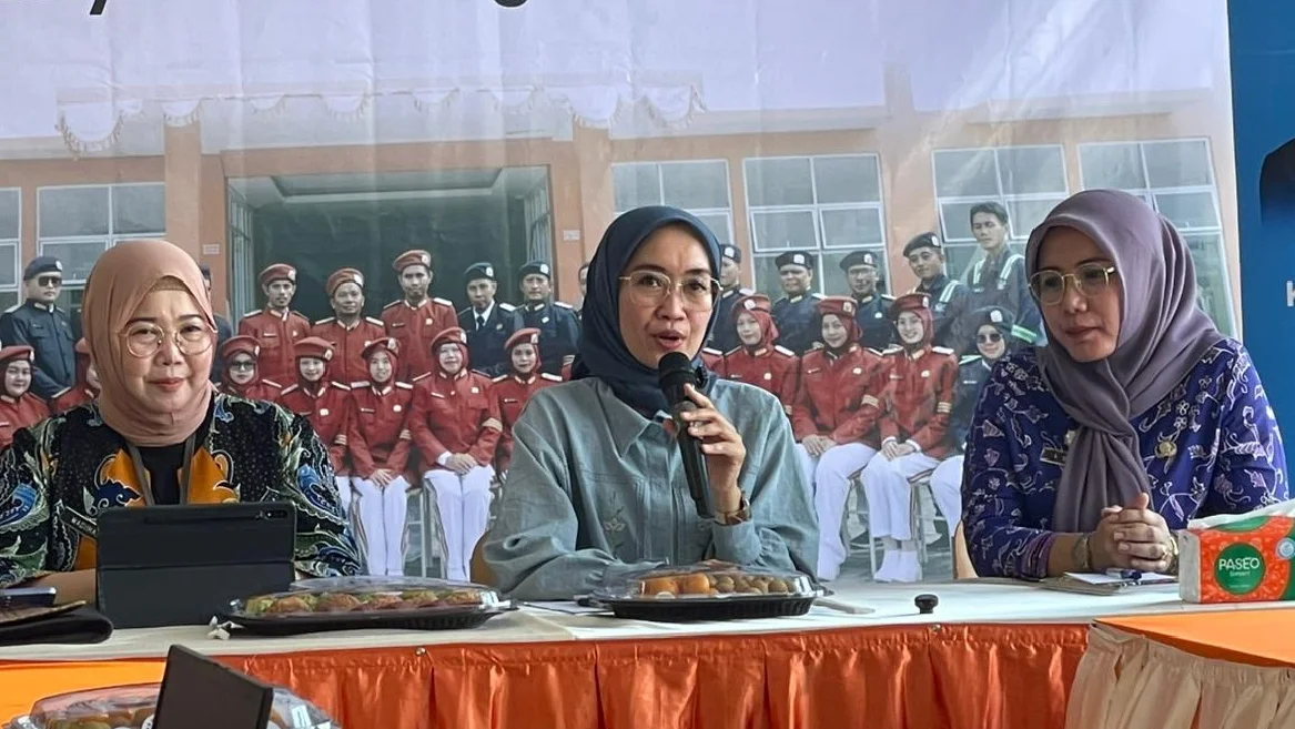 Kemkomdigi Pastikan Akses Internet Pendidikan Merata lewat Tinjauan SRT 7 Probolinggo