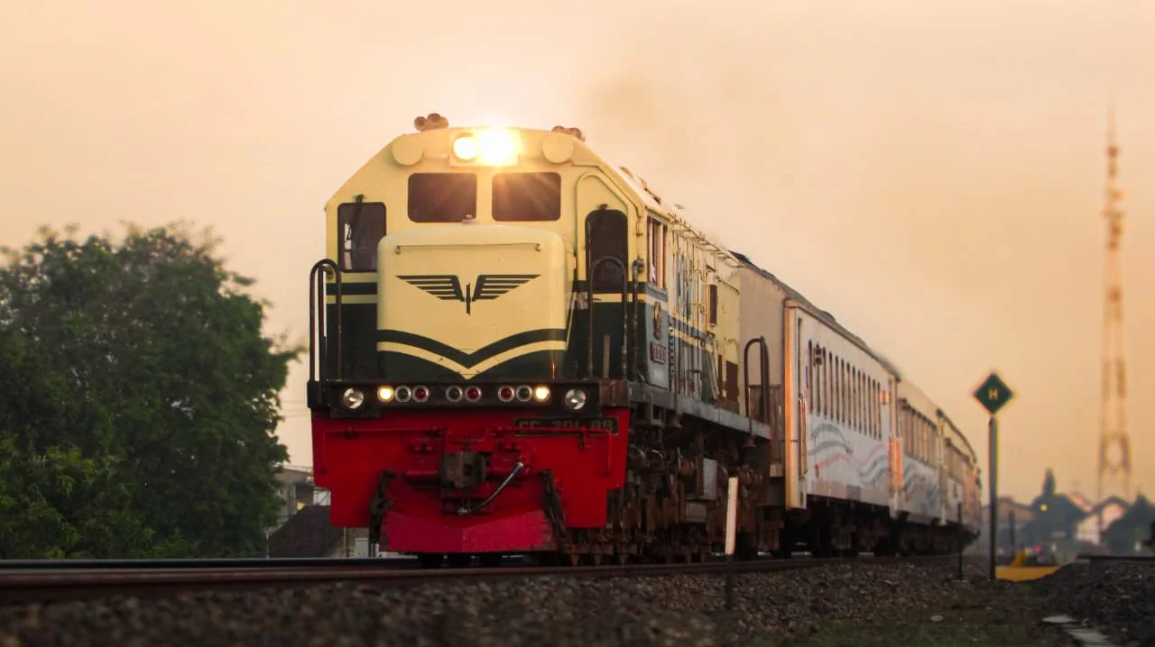 Promo KA Sangkuriang Bandung-Banyuwangi, Diskon Tiket 50 Persen