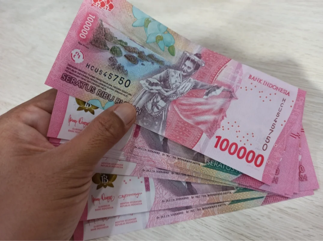 Jelang Pengumuman Suku Bunga BI, Rupiah Berbalik Melemah ke Level Rp17.161 per Dolar AS