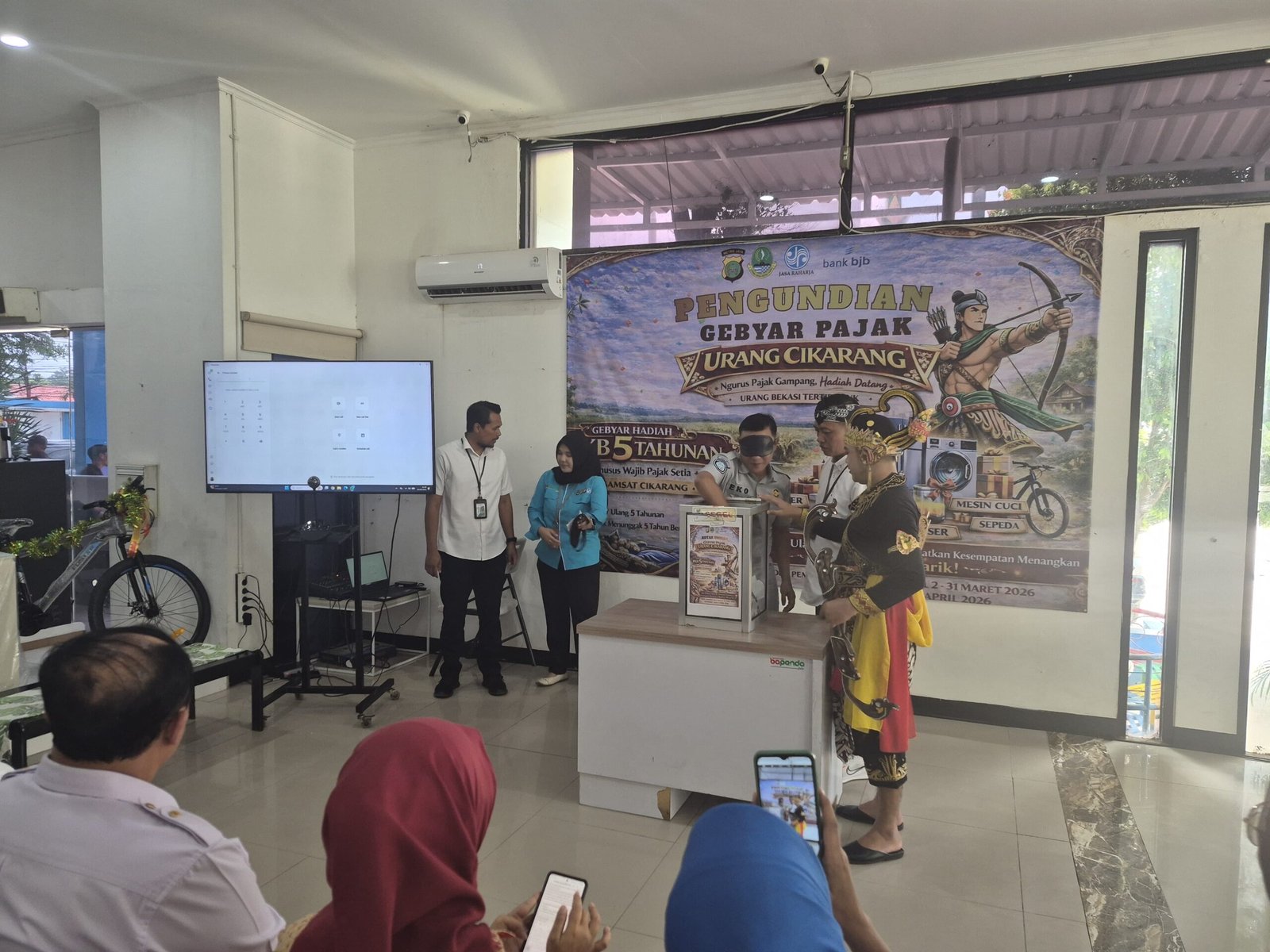 Pengundian Gebyar Pajak “Urang Cikarang” di Kantor Samsat Kab Bekasi