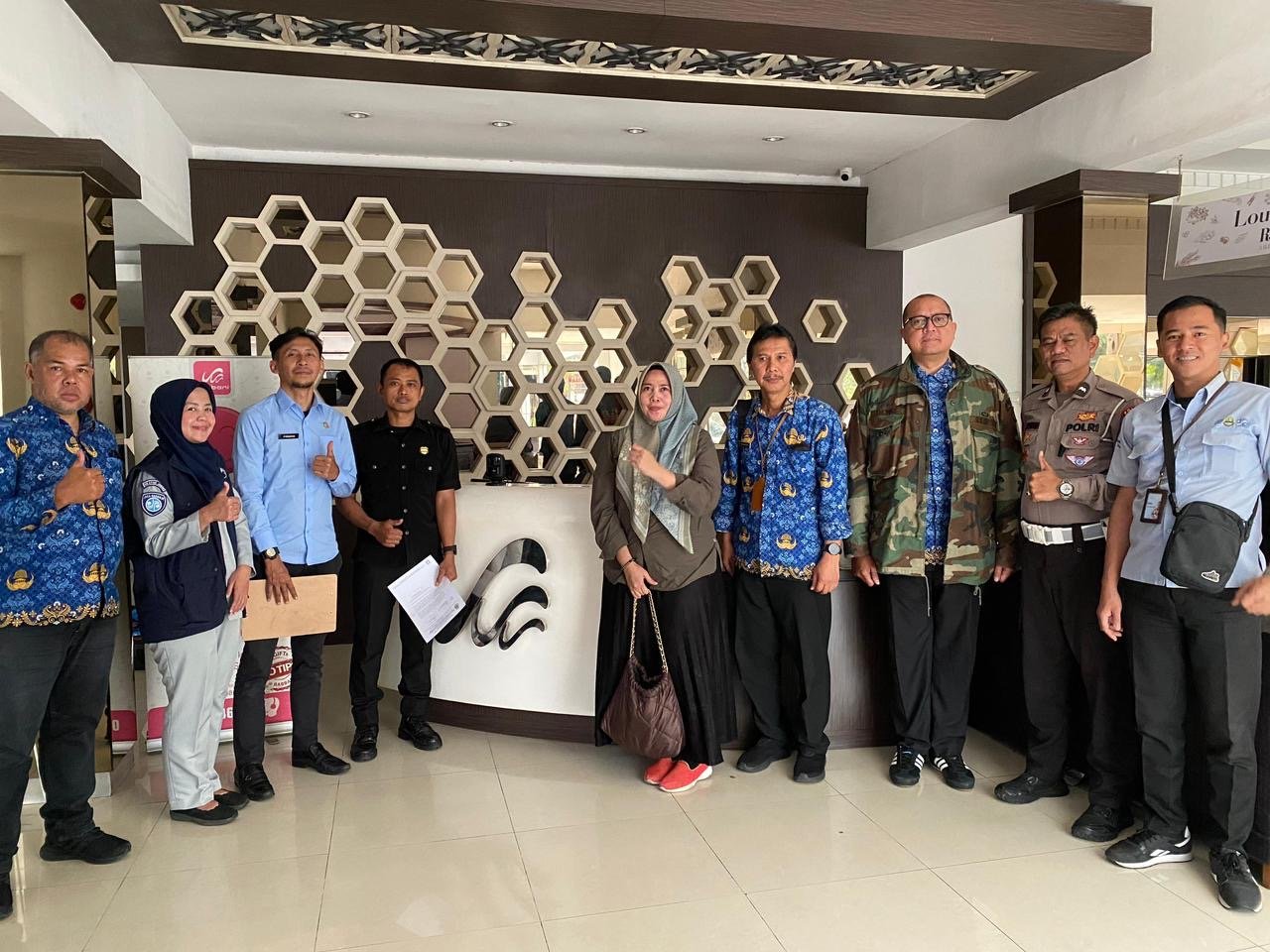 Perkuat Hubungan Dengan Perusahaan Swasta, Jasa Raharja Bandung Bersama Tim Pembina Samsat Kawaluyaan Gelar Operasi Khusus Samsat