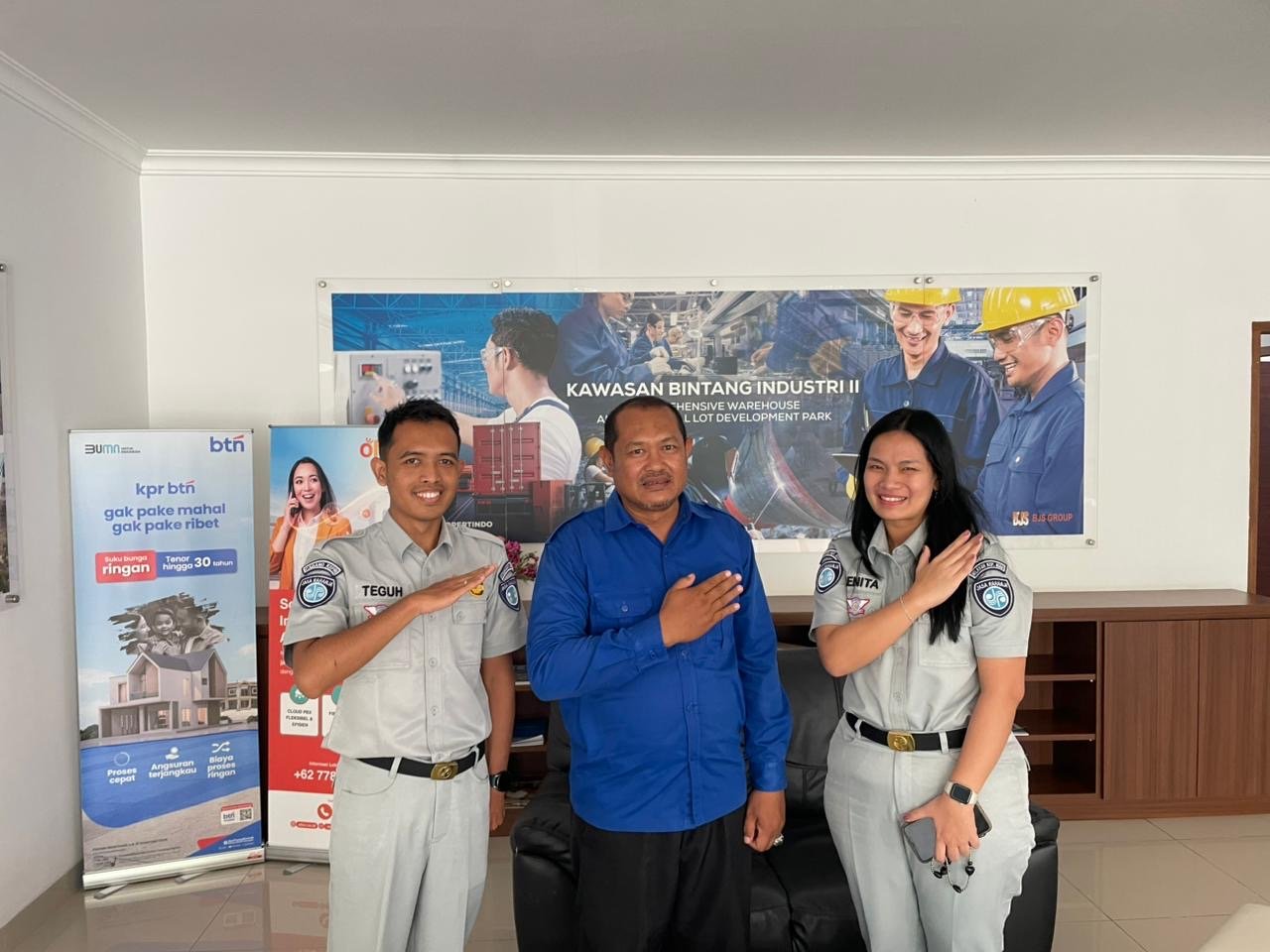 Jemput Bola Pembayaran PKB, Jasa Raharja Kepri Dorong Layanan Samsat Batu Aji, SIGNAL, dan e-Samsat Kepri di Kawasan Bintang Industri