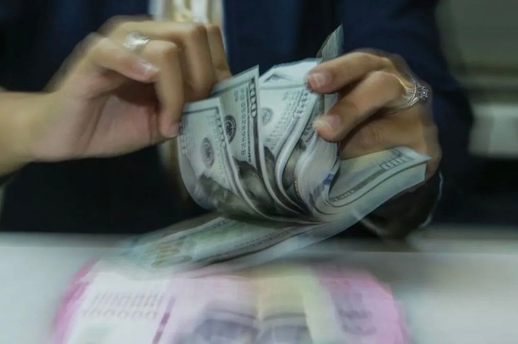 Rupiah Melemah Seiring Ketidakpastian Pembicaraan AS-Iran