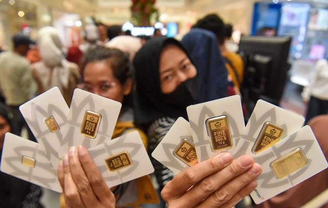 Emas Antam Anjlok Rp31.000, Ini Daftar Harga per Gram Kamis Ini