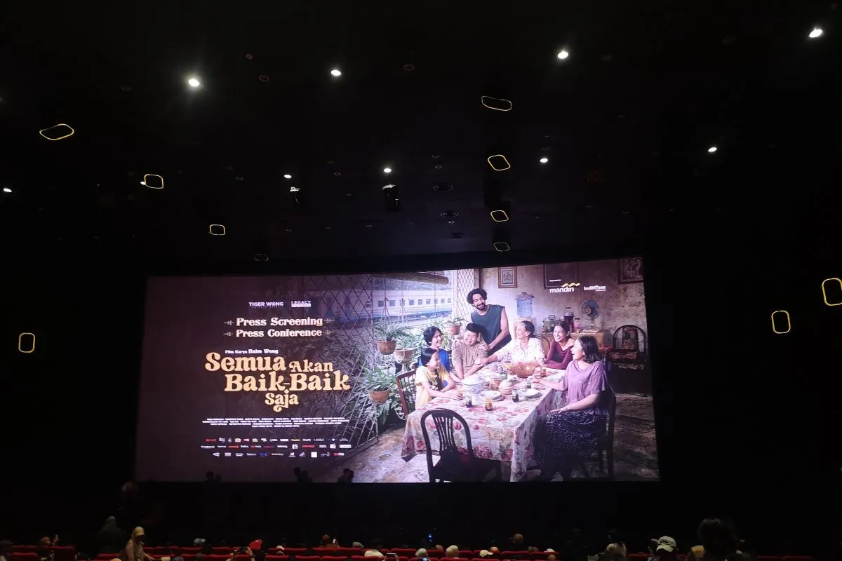 Film Semua Akan Baik-Baik Saja Raih 1 Juta Penonton dalam Dua Minggu Tayang
