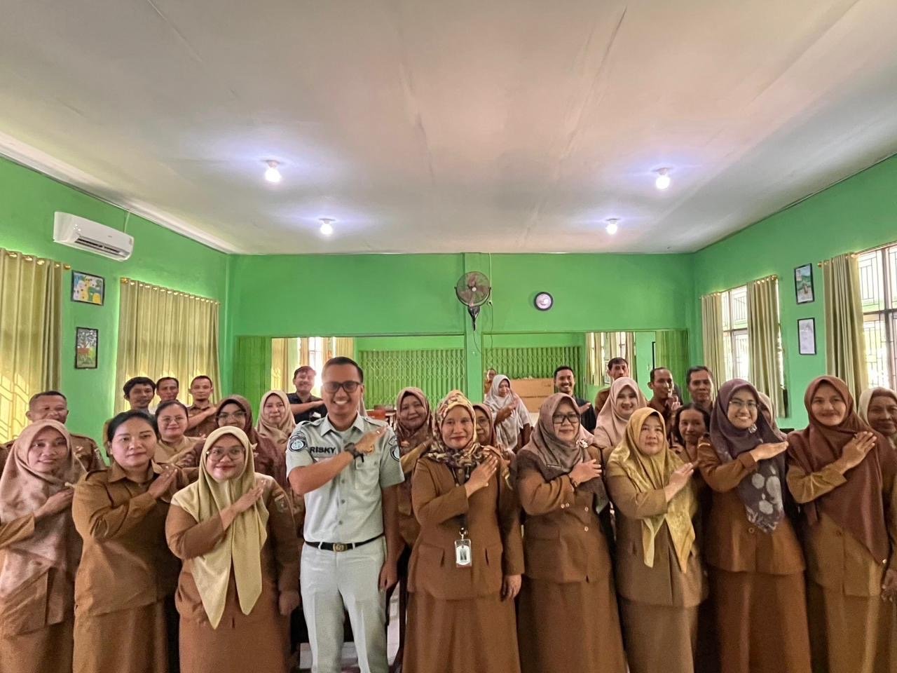 Edukasi Keselamatan Berkendara, Sosialisasi PPKL Digelar di SMA Negeri 6 Metro