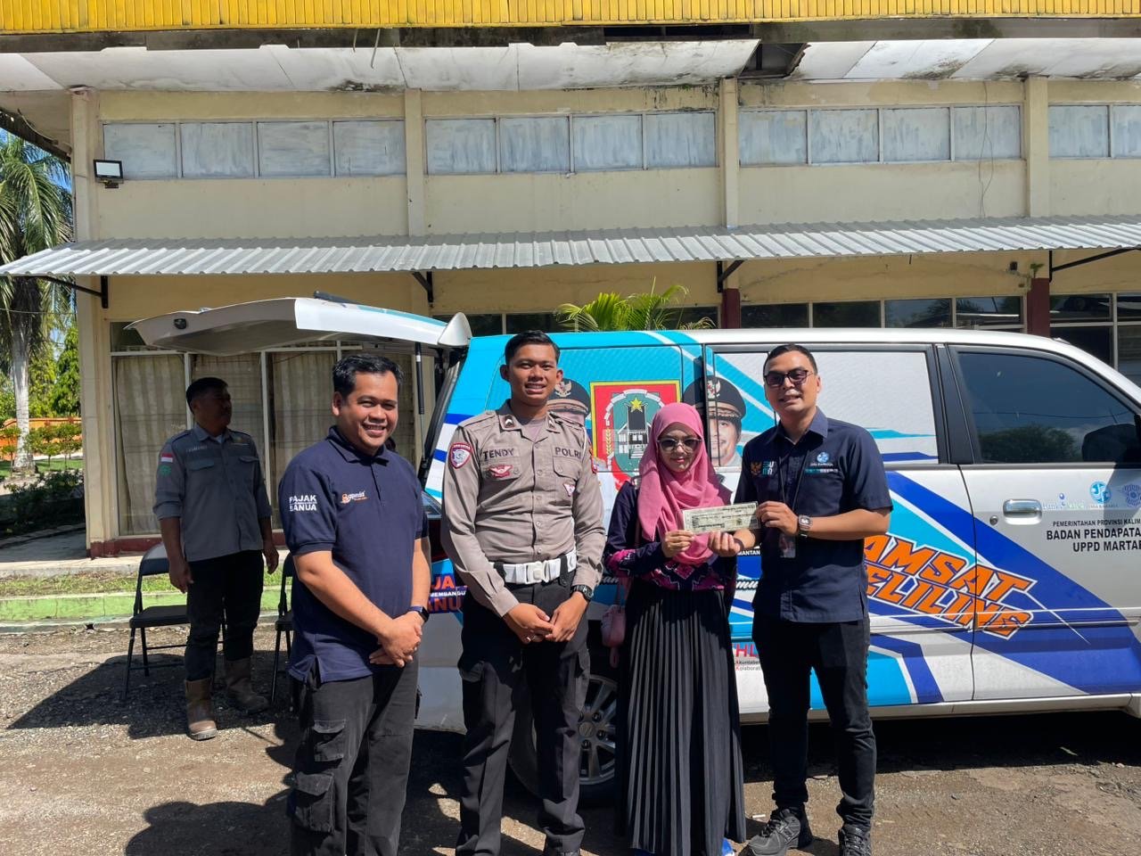 Tim Pembina Samsat Martapura Hadirkan Layanan Samsat dan SIM Keliling di Koperasi Karya Lestari