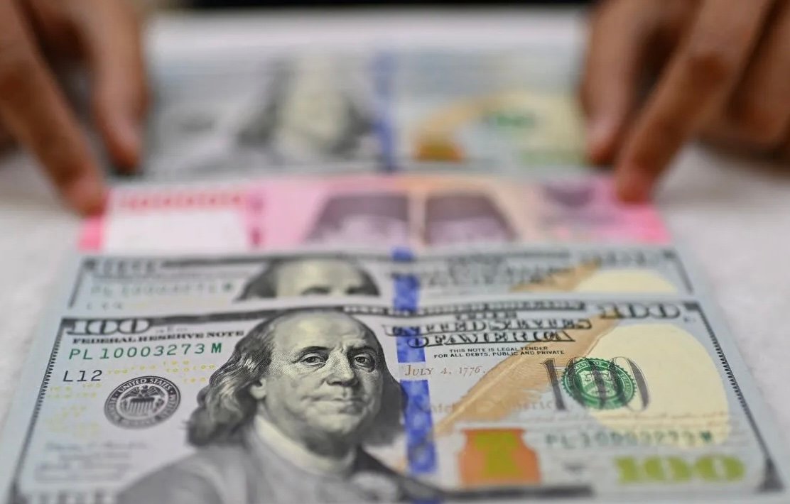 Jelang Rilis Notulen Rapat The Fed, Nilai Tukar Rupiah Berpotensi Melemah