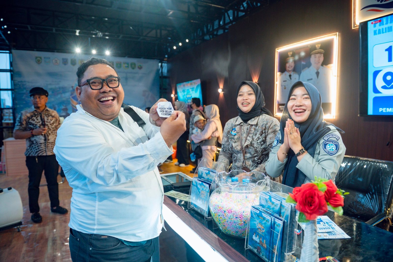 Rayakan Hari Jadi ke-76 Kalsel, Tim Pembina Samsat Hadirkan Layanan Samsat dan Undian Berhadiah di Expo Kalsel 2026
