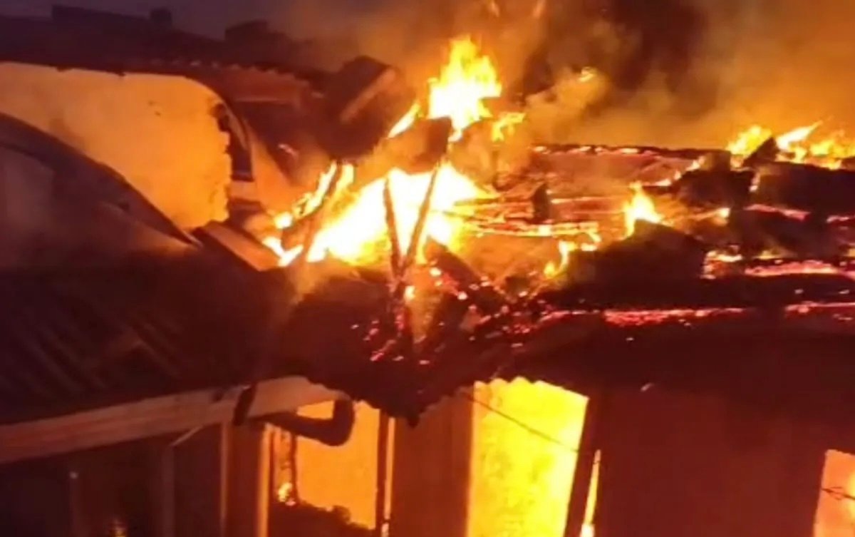 Pemprov DKI Kerahkan 90 Personel Gulkarmat Jinakkan Kebakaran di Jaktim