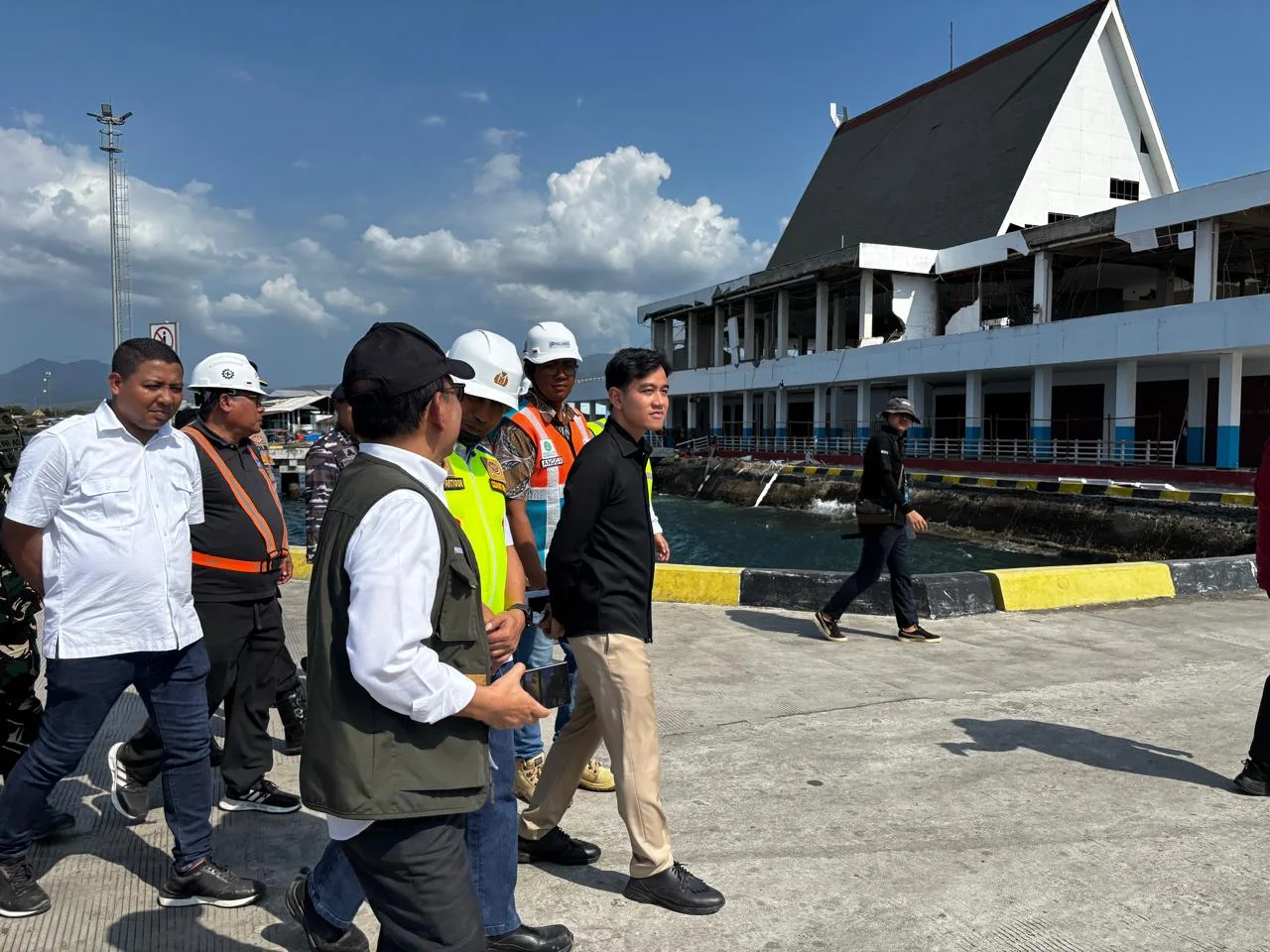 Wapres Minta Penanganan Lapangan Fokus ke Keselamatan serta Kebutuhan Warga
