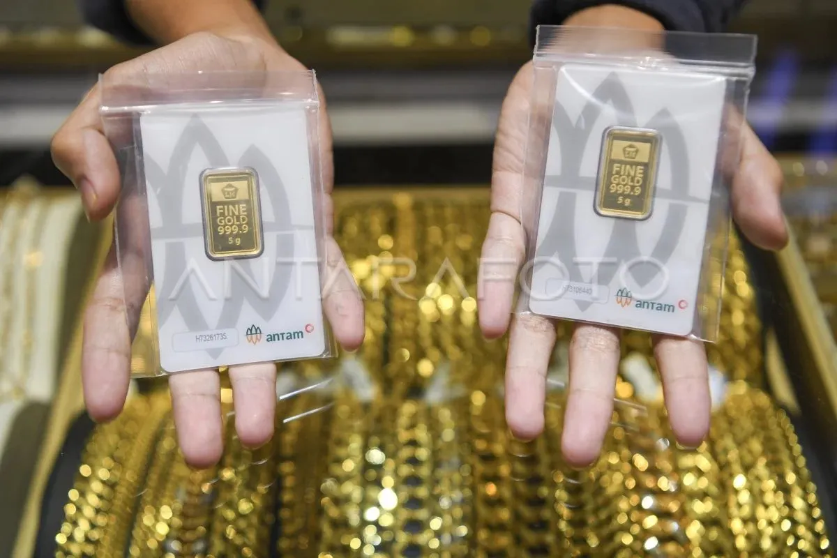 Harga Emas Antam Sabtu Turun Rp48.000 Menjadi Rp2,67 Juta per Gram