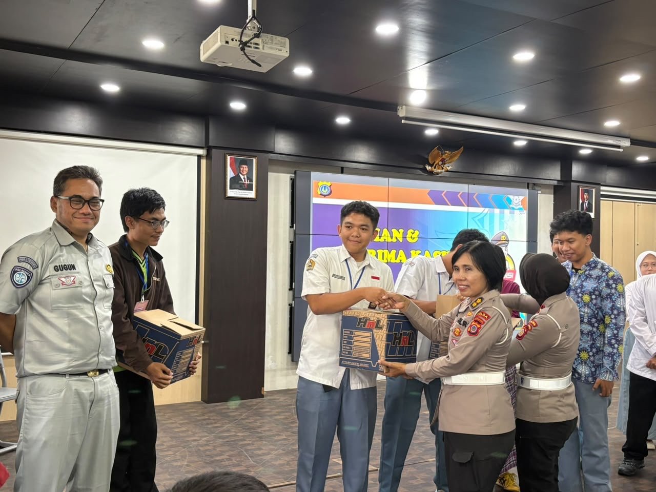 Jasa Raharja dan Ditlantas Polda DIY Gerakkan Mahasiswa FT UGM Jadi Pelopor Keselamatan Berlalu Lintas Jasa Raharja dan Ditlantas Polda DIY Gerakkan Mahasiswa FT UGM Jadi Pelopor Keselamatan Berlalu Lintas