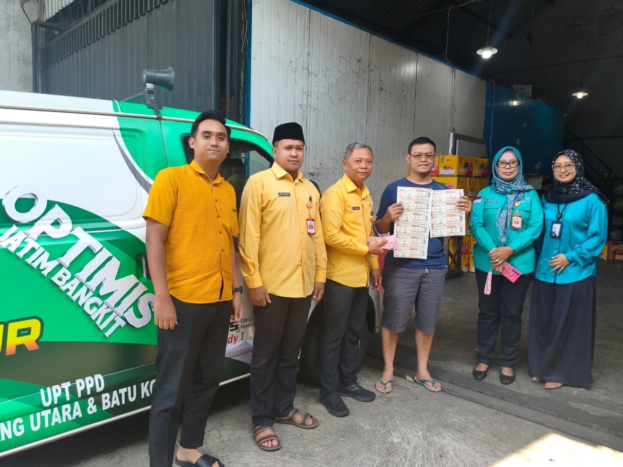SIGAP GASPOL di Dau Perkuat Layanan Jemput Bola Melalui Samsat Keliling Pendem SIGAP GASPOL di Dau Perkuat Layanan Jemput Bola Melalui Samsat Keliling Pendem