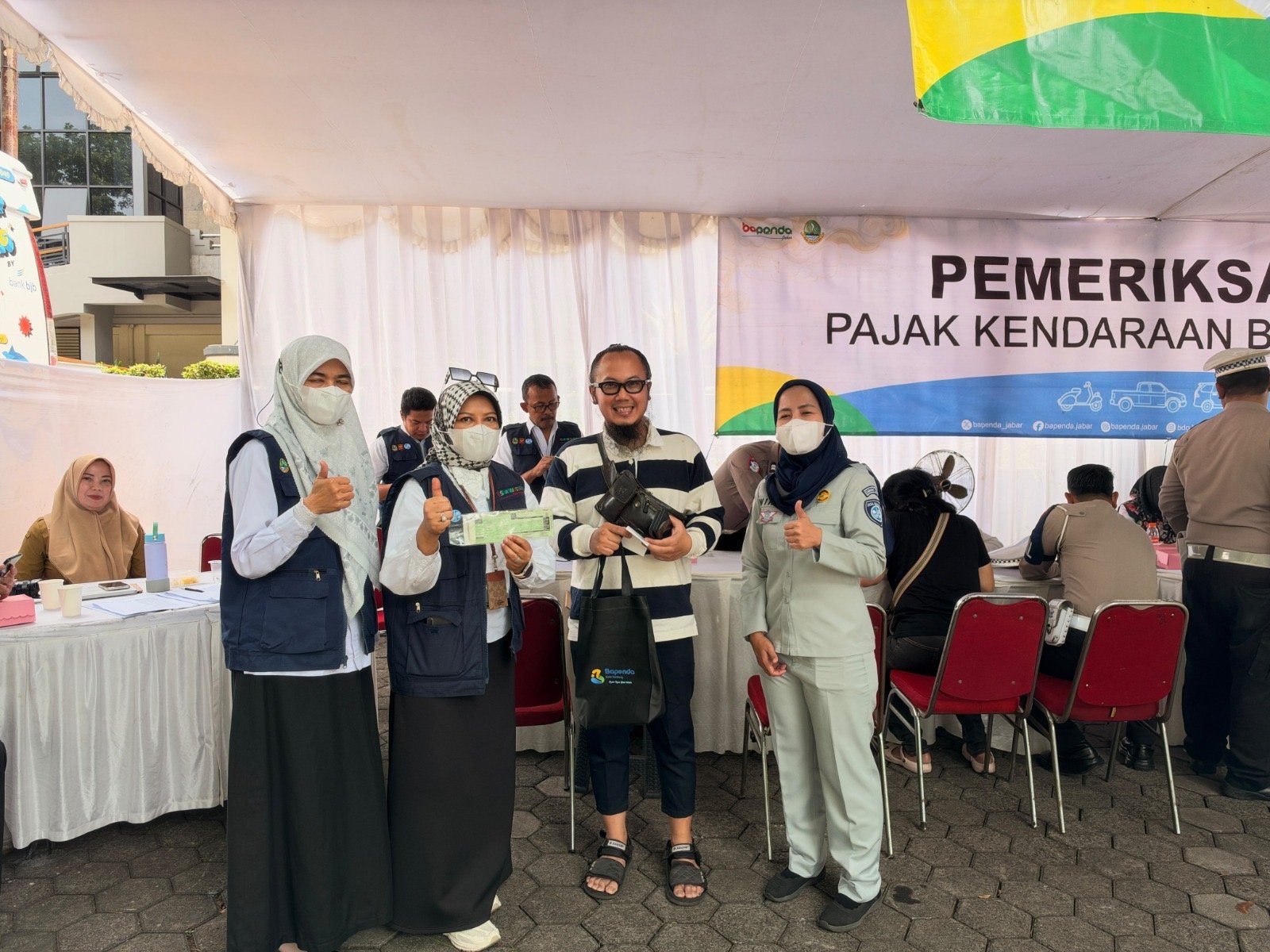 Berikan Kemudahan dan Keuntungan Bagi Wajib Pajak, Kolaborasi Jasa Raharja Bandung Bersama Tim Pembina Samsat Kawaluyaan Gelar Pemeriksaan PKB dan SWDKLLJ Berikan Kemudahan dan Keuntungan Bagi Wajib Pajak, Kolaborasi Jasa Raharja Bandung Bersama Tim Pembina Samsat Kawaluyaan Gelar Pemeriksaan PKB dan SWDKLLJ