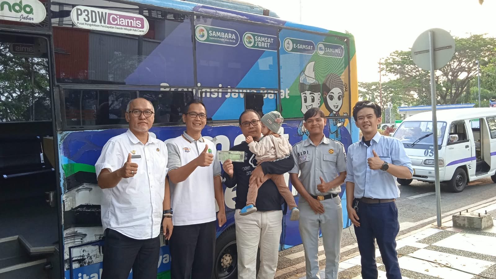 Jasa Raharja Bersama P3D Wilayah Ciamis Hadirkan Layanan Samkel SAJATI, Dorong Kemudahan Pembayaran Pajak Kendaraan Jasa Raharja Bersama P3D Wilayah Ciamis Hadirkan Layanan Samkel SAJATI, Dorong Kemudahan Pembayaran Pajak Kendaraan