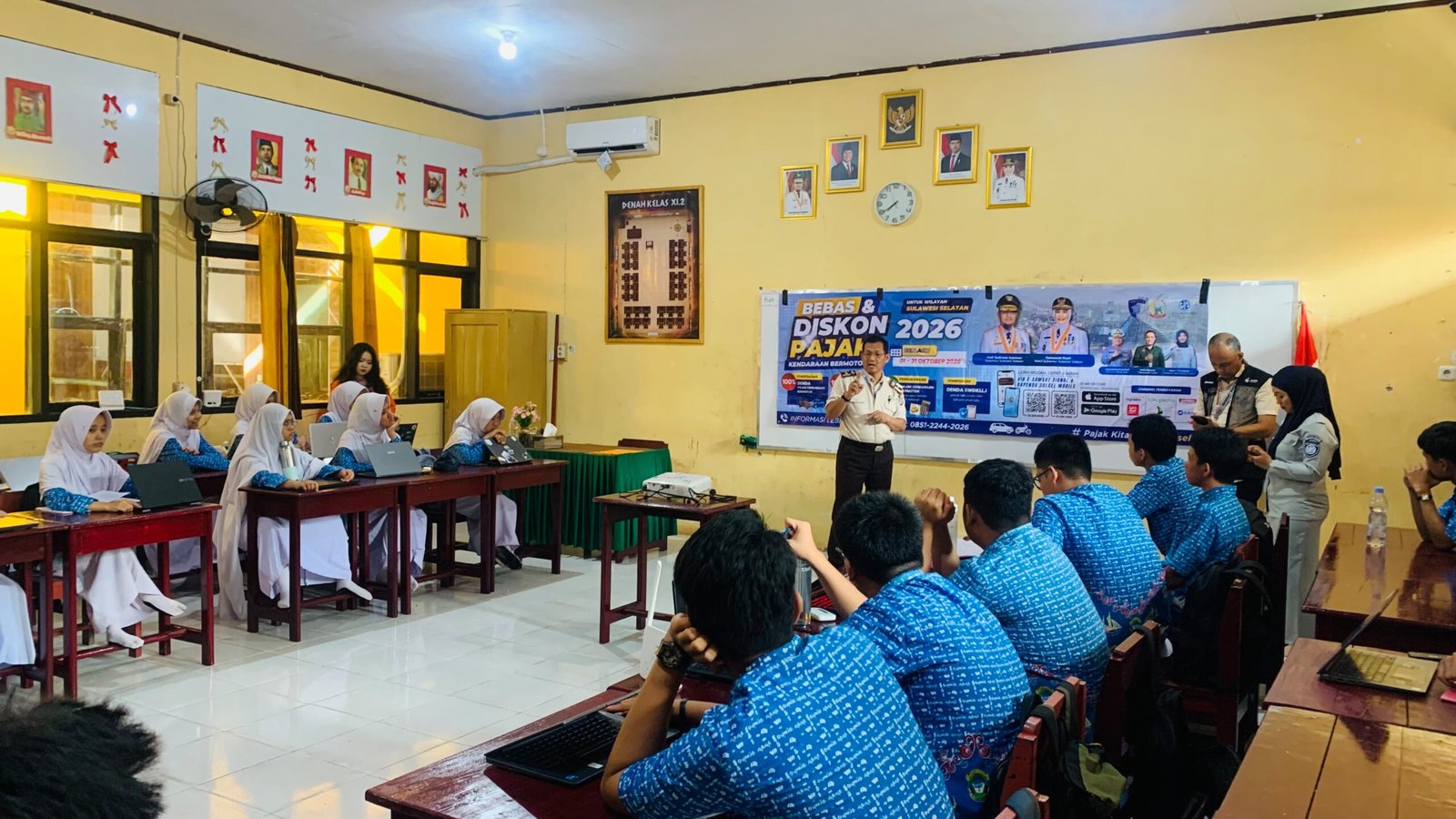 PT Jasa Raharja Cabang Parepare Bersama Bapenda Tingkatkan Kesadaran Guru dan Generasi Muda Akan Pentingnya Tertib Pajak dan Budaya Keselamatan Berlalu Lintas di SMAN 5 Parepare
