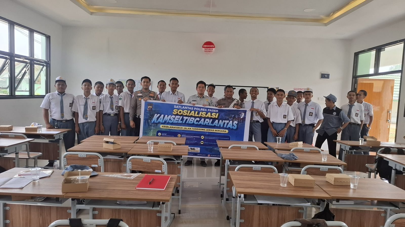 Tanamkan Budaya Tertib Berlalu Lintas, Jasa Raharja Gelar Safety Campaign di SMKN 2 Tanah Grogot