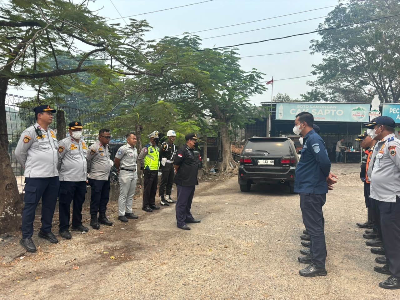 PT Jasa Raharja Kanwil Sumsel Turut Serta dalam Operasi Gabungan Angkutan Barang di Jalan Demang Lebar Daun PT Jasa Raharja Kanwil Sumsel Turut Serta dalam Operasi Gabungan Angkutan Barang di Jalan Demang Lebar Daun