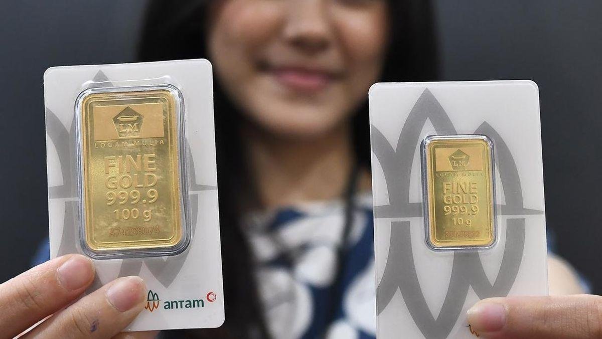 Harga Emas Antam Turun Rp2.000, Kini Rp2,574 Juta per Gram