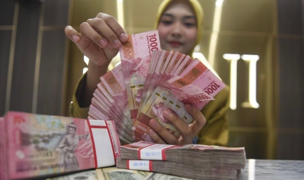 Harga Minyak dan Dolar AS Turun, Nilai Tukar Rupiah Langsung Meroket