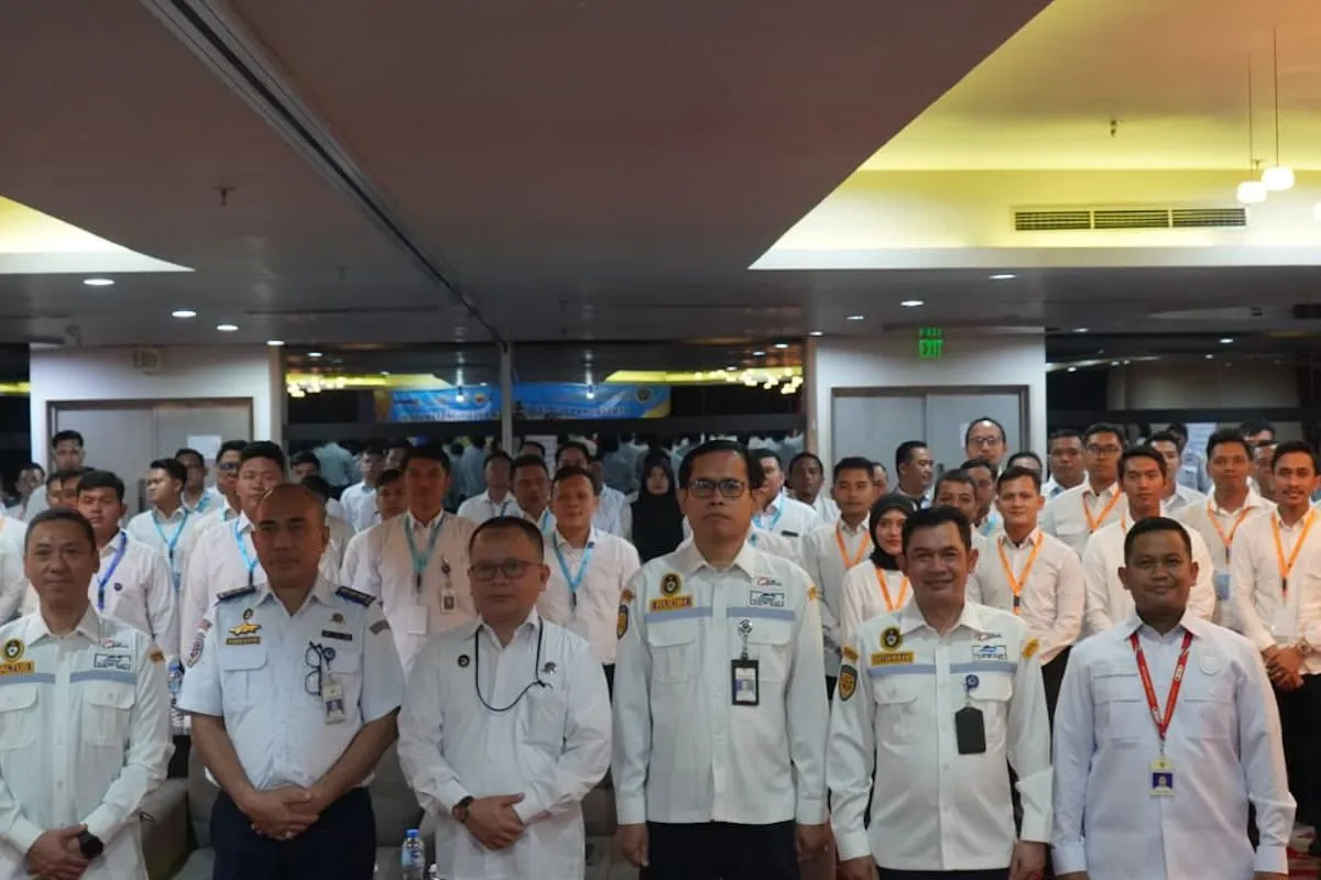 Jelang Libur Nataru, Kemenhub Pastikan Kapal dan Pesawat Laik Beroperasi